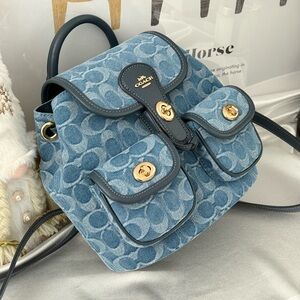 coach Hadley Backpack In Signature Denim